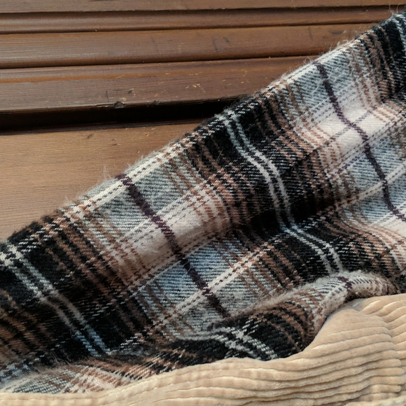 Flannel and corduroy shacket - Picture 5 of 8